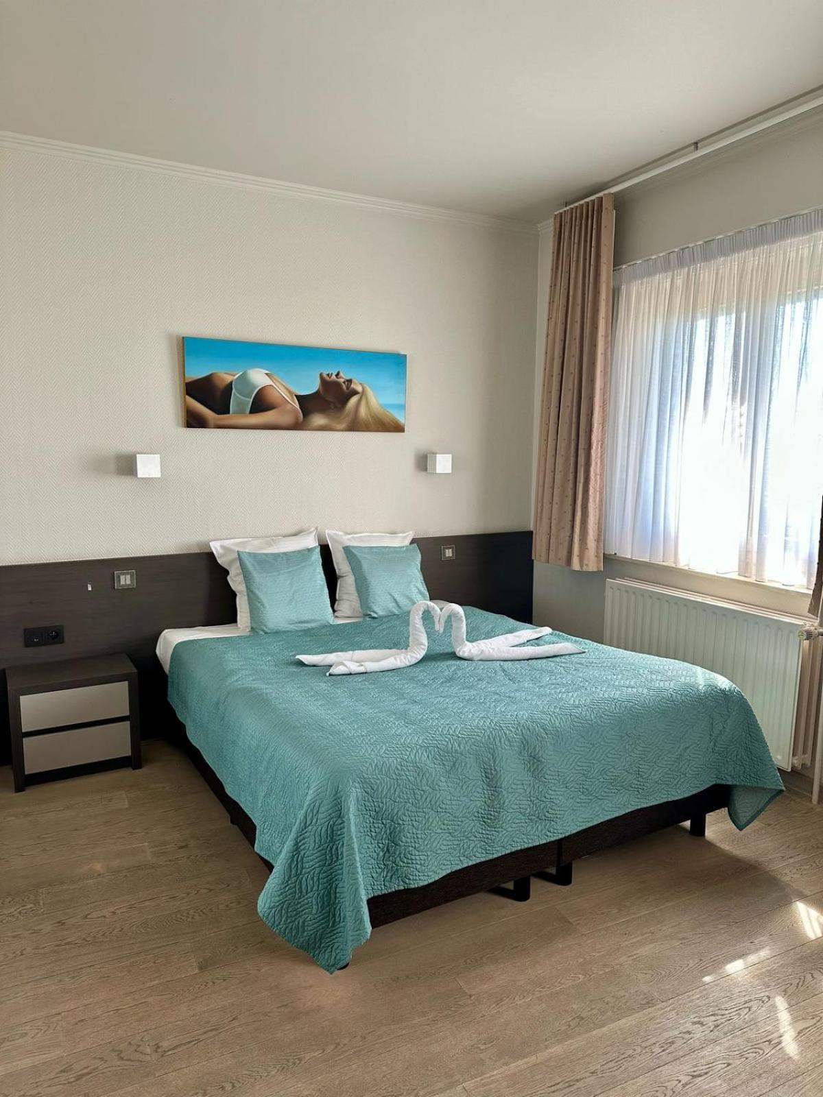 Hotel Monaco Zeebrugge Beach By Rikas Hotels Bagian luar foto