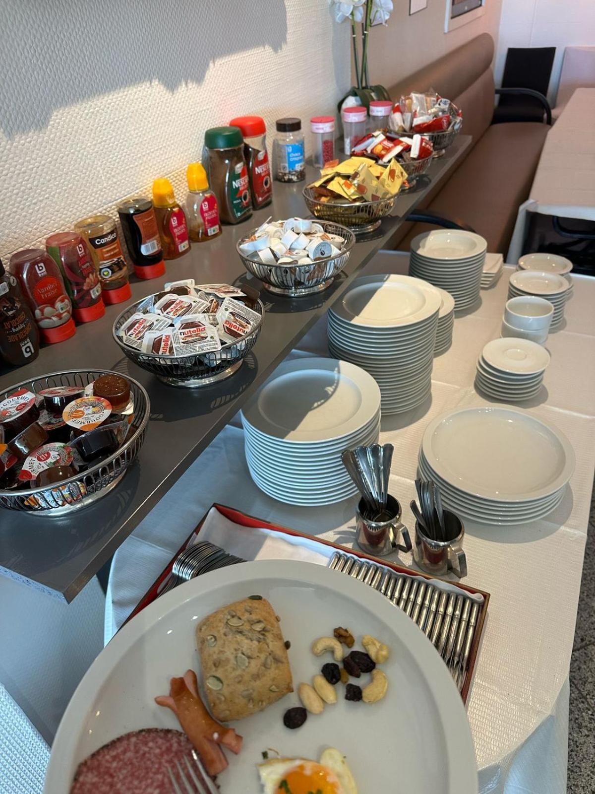 Hotel Monaco Zeebrugge Beach By Rikas Hotels Bagian luar foto